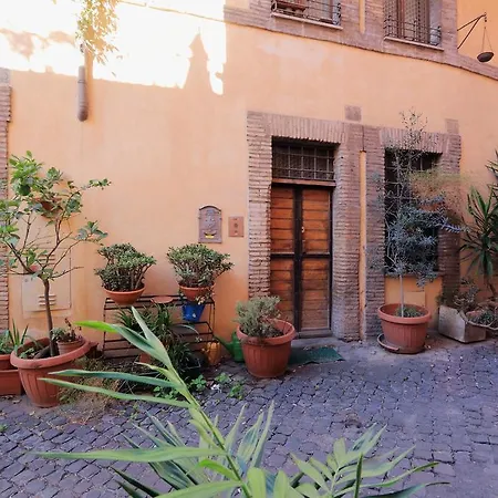 3chic Maison Colosseo Rome